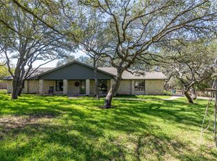 1109 N Canyonwood Dr, Dripping Springs, TX 78620