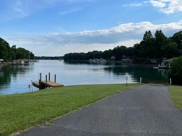 LOT 28 Farm Dr, Moneta, VA 24121