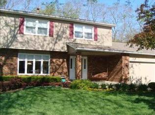 1405 Heritage Rd W, Normal, IL 61761