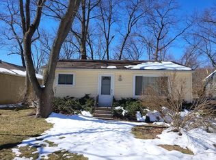 2410 Archdale, West Bloomfield, MI 48324