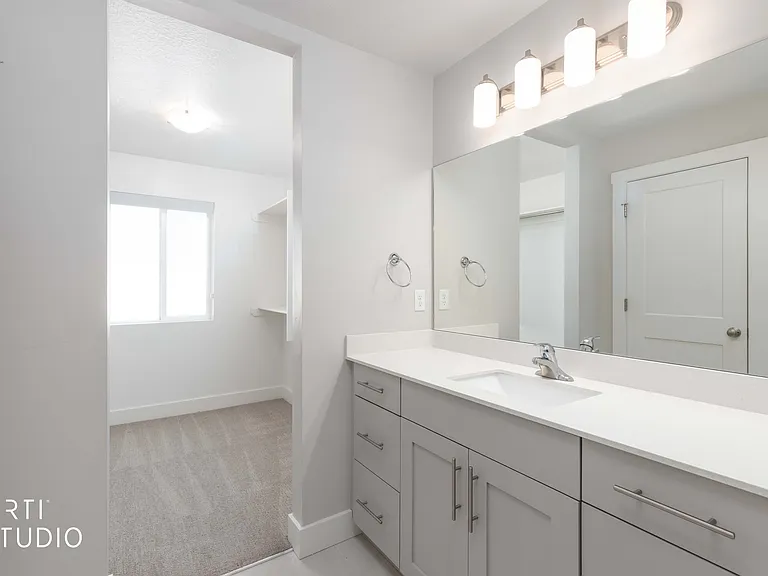 2674 S 2250 W #207 — Photo 19