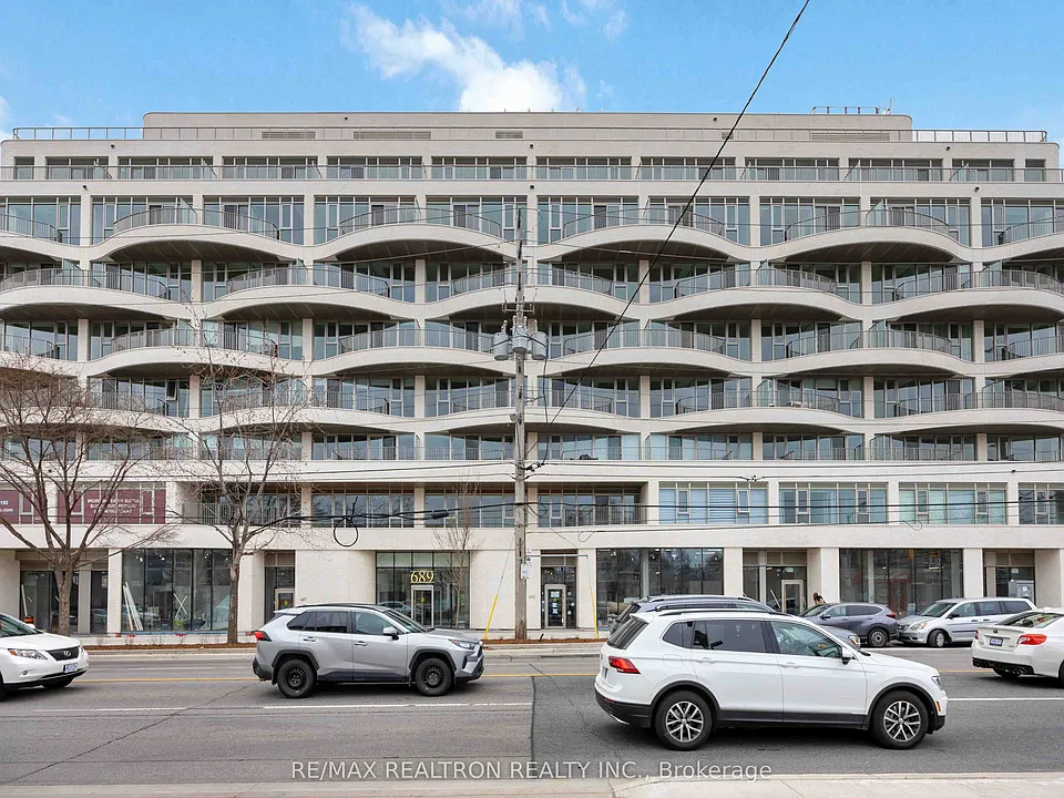 689 The Queensway #201