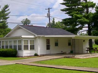 135 W Grissom Ave, Mitchell, IN 47446