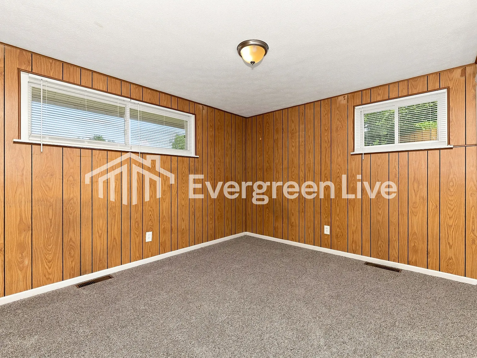 3 bed, 1.0 bath, 1066 sqft, $1,395 — Photo 3