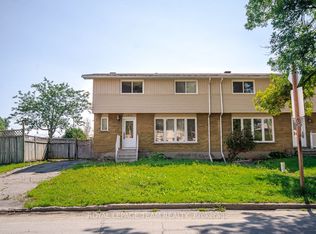 1476 Claymor Ave, Ottawa, ON K2C1S6