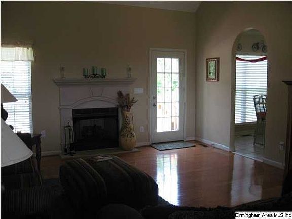 3rd image of 740 Brookhaven Dr