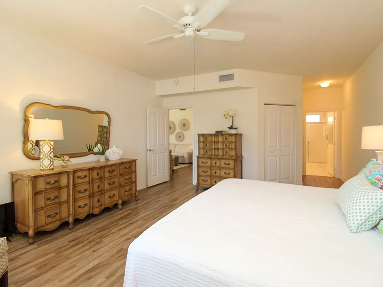600 Diamond Cir #607 — Photo 39