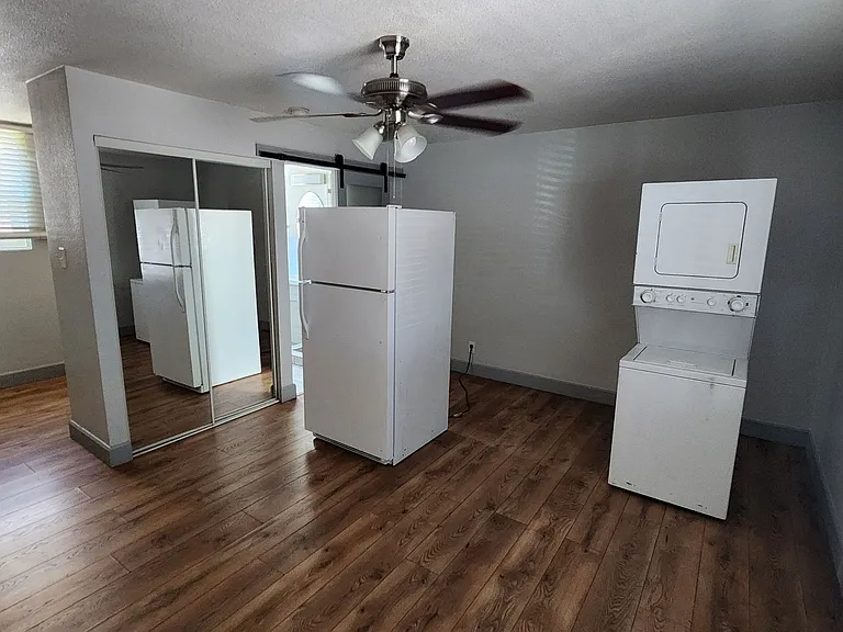 311 N 16th St #9 — Photo 2