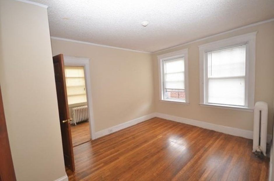1st image of 244 Kelton St APT 3