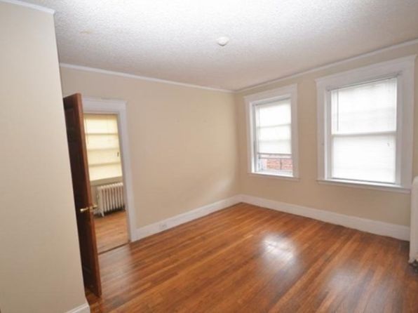 244 Kelton St APT 3