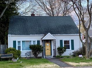 43 Laconia St, Hamden, CT 06514