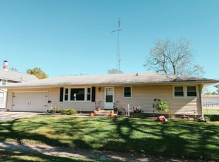 219 N Mason Ave, Amboy, IL 61310