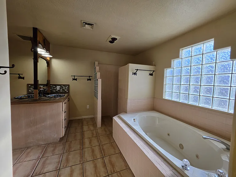 12324 E Del Norte — Photo 6