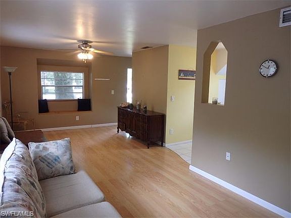 3rd image of 545 Sacramento St