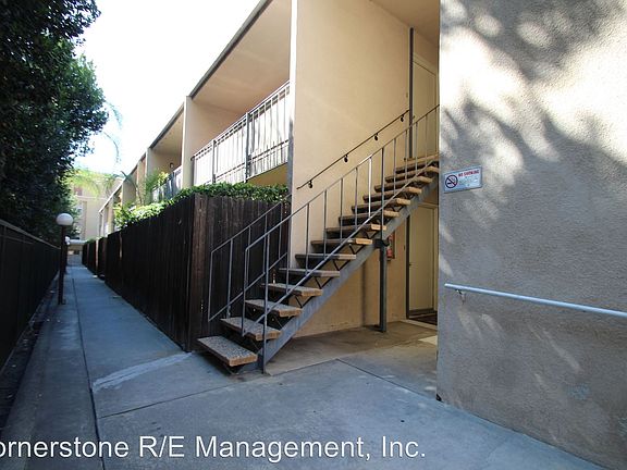 2nd image of 151 N Hudson Ave APT 01