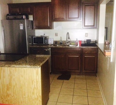 4th image of 912 Lighthouse Dr