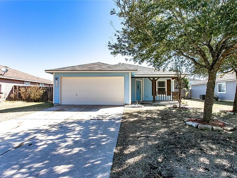 122 Quail Hollow Dr — Photo 1