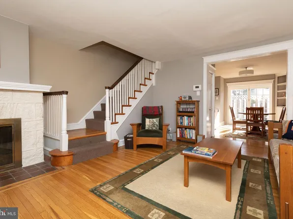 422 W Durham St, Philadelphia, PA 19119