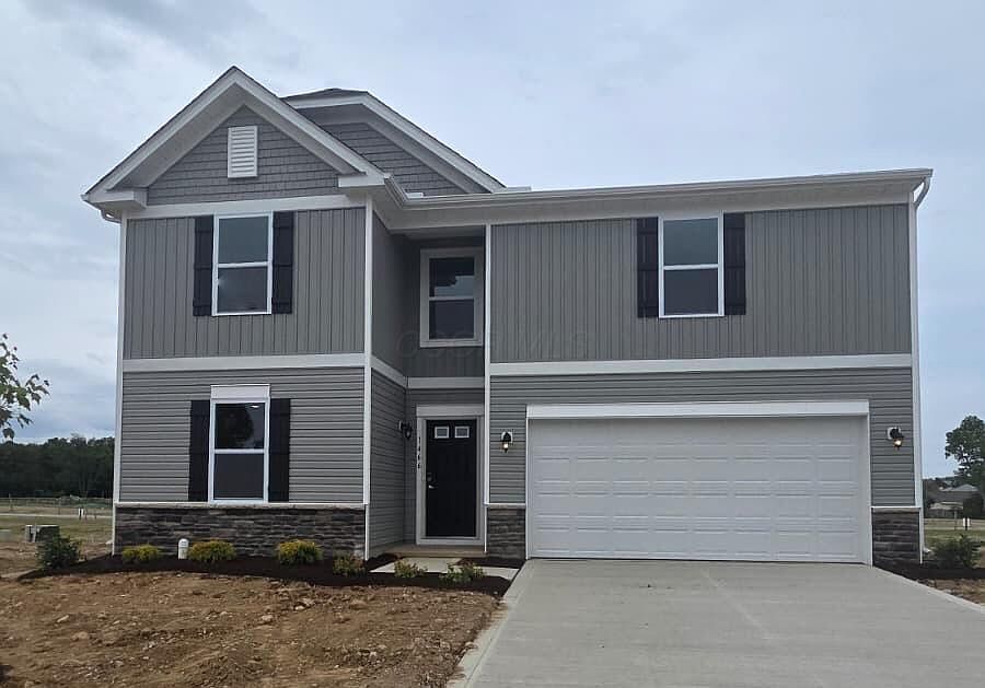 1st image of 1466 Begonia Dr S