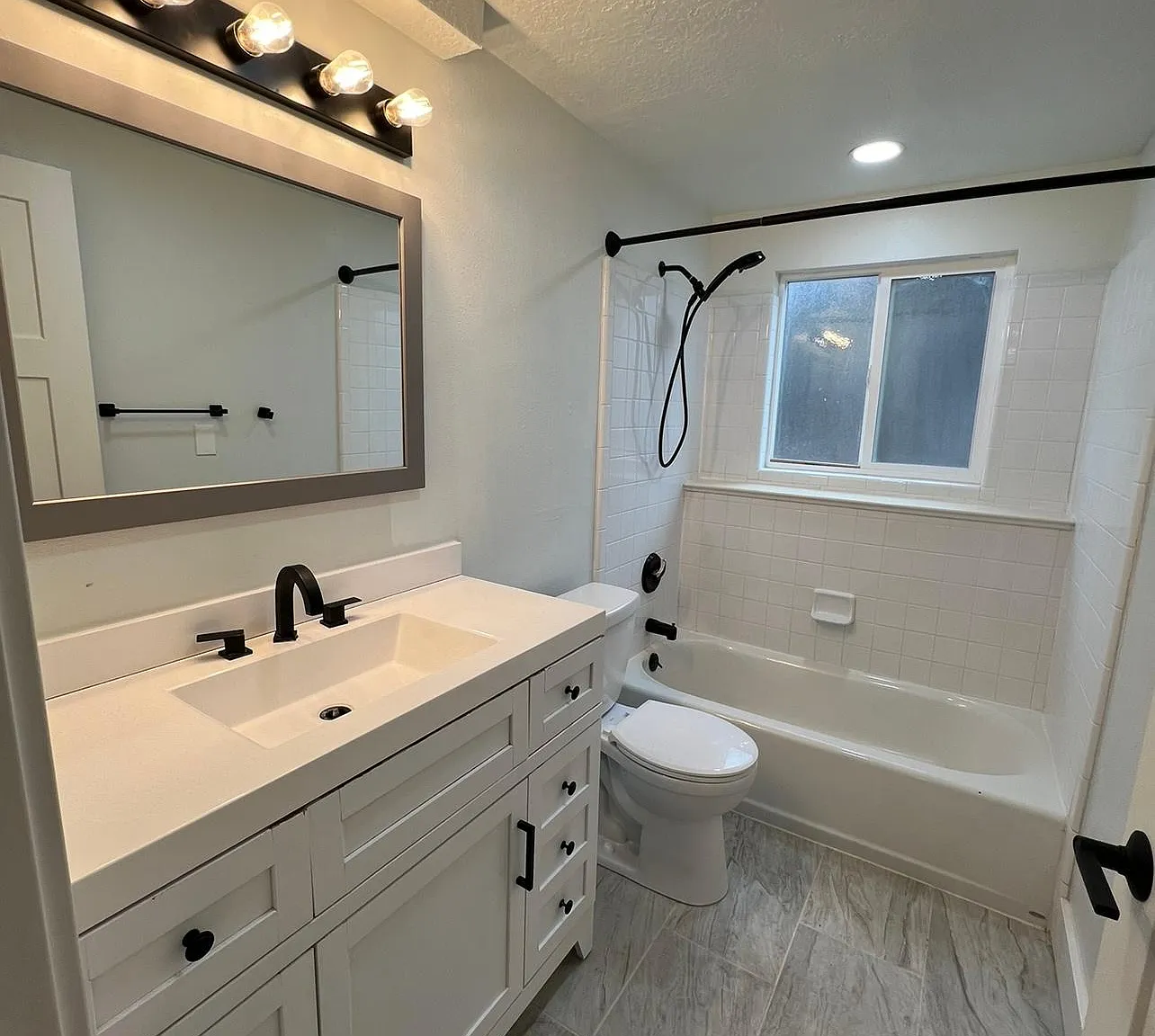 2 bed, $1,375 — Photo 4