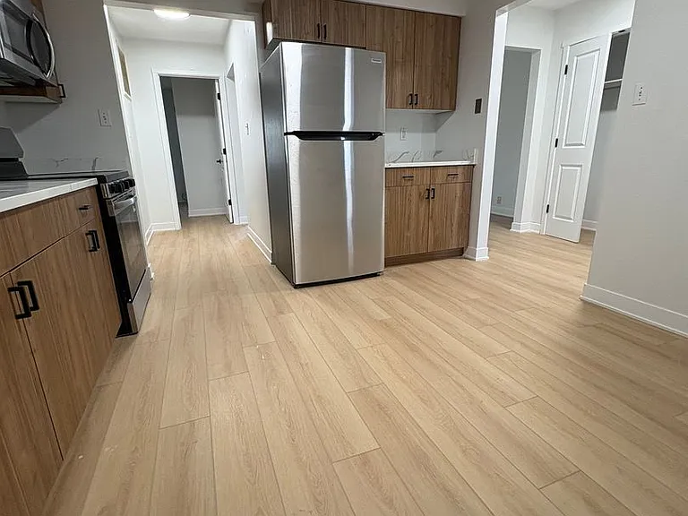 312-314 W Charter Dr — Photo 20