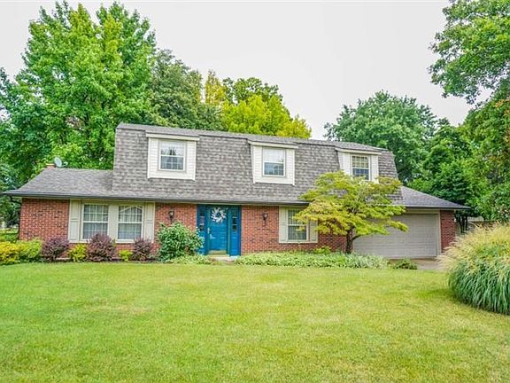 2nd image of 6200 Henshire Ct