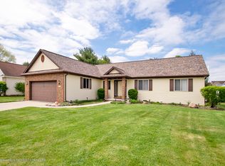 1526 Downing St, Haslett, MI 48840