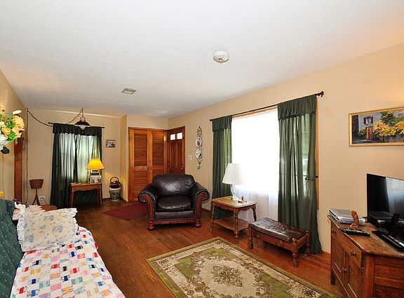 5th image of 2309 Marshall Pkwy