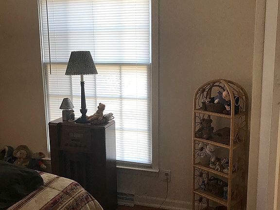 4th image of 4122 Summerglen Dr