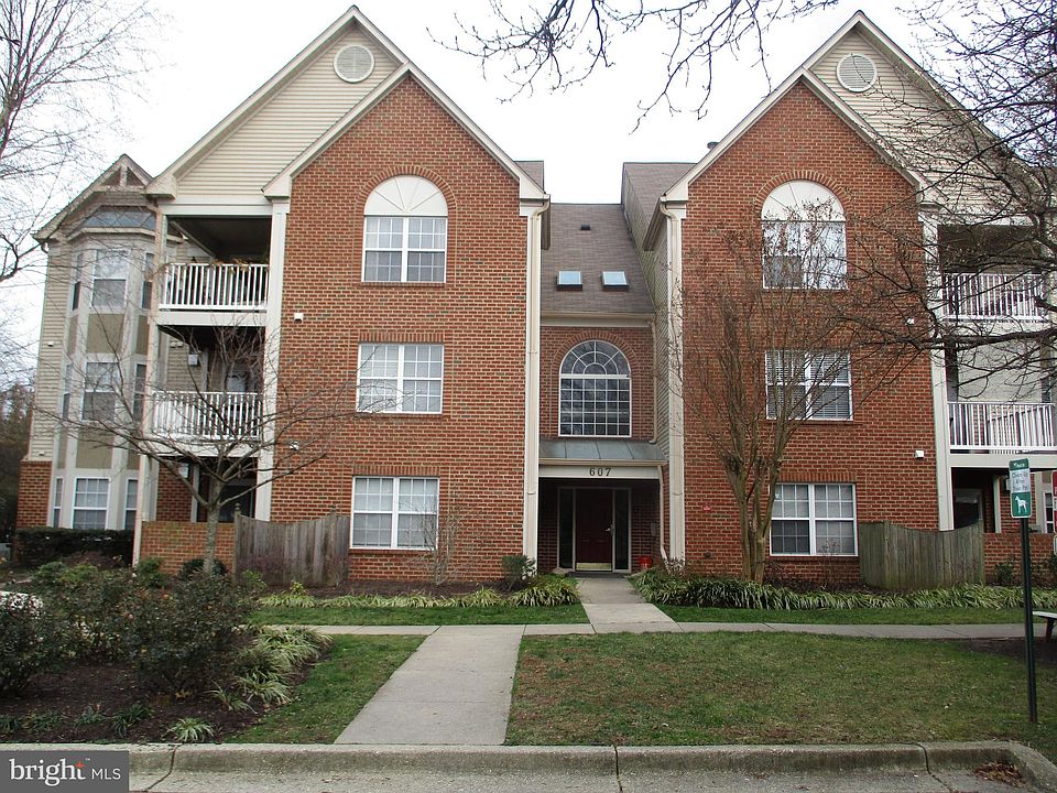 1st image of 607 Admiral Dr Unit 303
