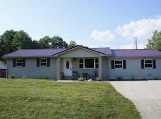 216 Maple Ln, Morehead, KY 40351
