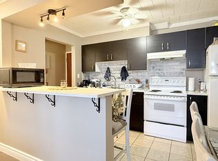 471 Tecumseh Rd W UNIT 206, Windsor, ON N8X1G8