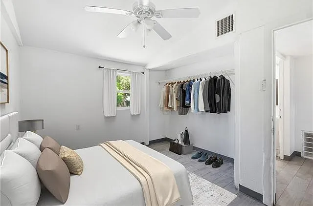 3319 Colorado Ave — Photo 5
