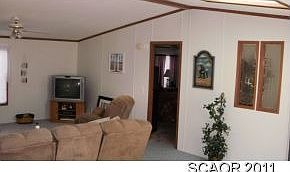 5th image of 33582 Lakeshore Cir