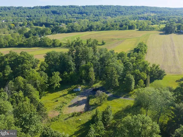 5720 Ridge Rd, New Hope, PA 18938