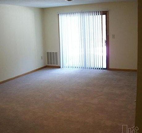 Living Room w/slider to balcony