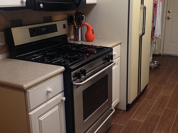 3rd image of 2806 Thrushwood Dr