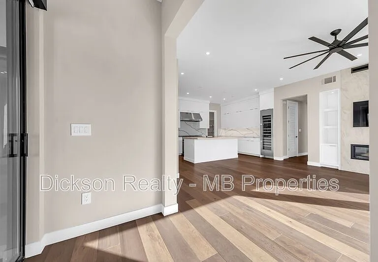 31 Campolina St — Photo 3