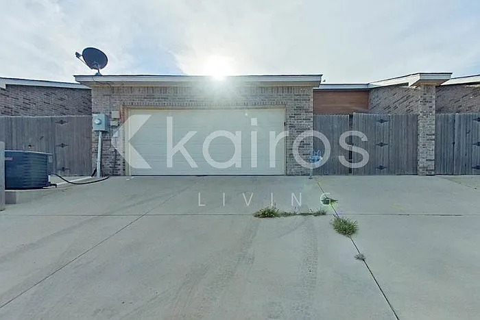7203 Mosley St — Photo 18