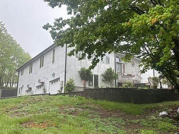 4th image of 22 N Ridge Rd