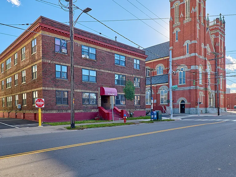 198 Court St #8 — Photo 15