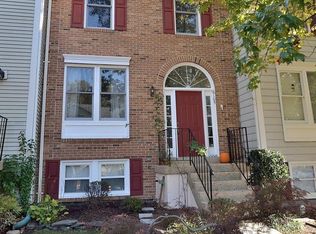 6105 Joust Ln, Alexandria, VA 22315