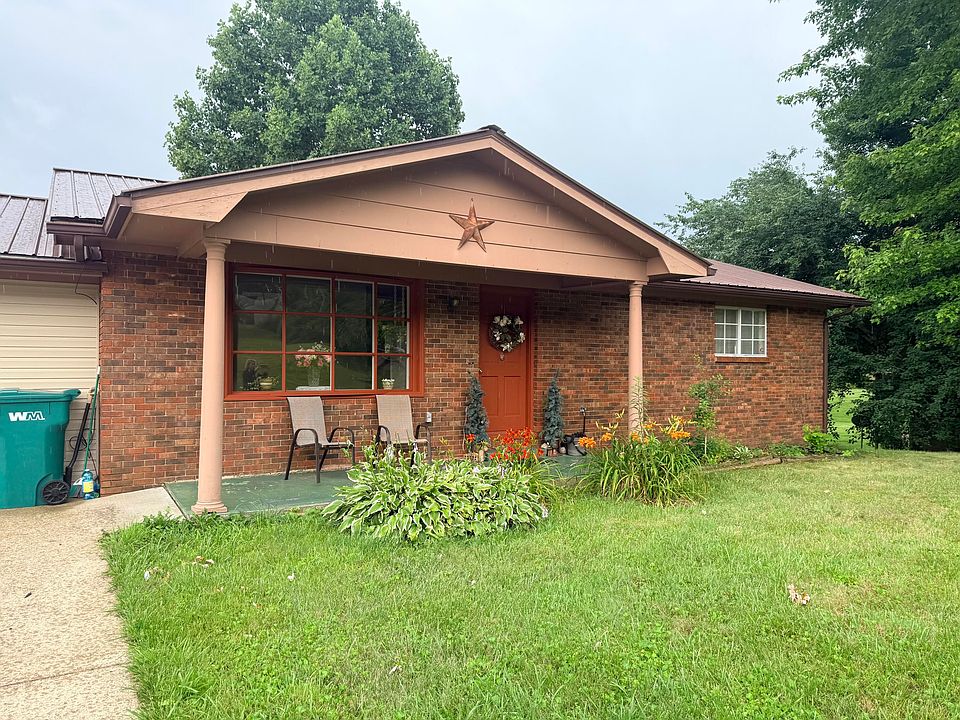 1st image of 27 Poplar Ln