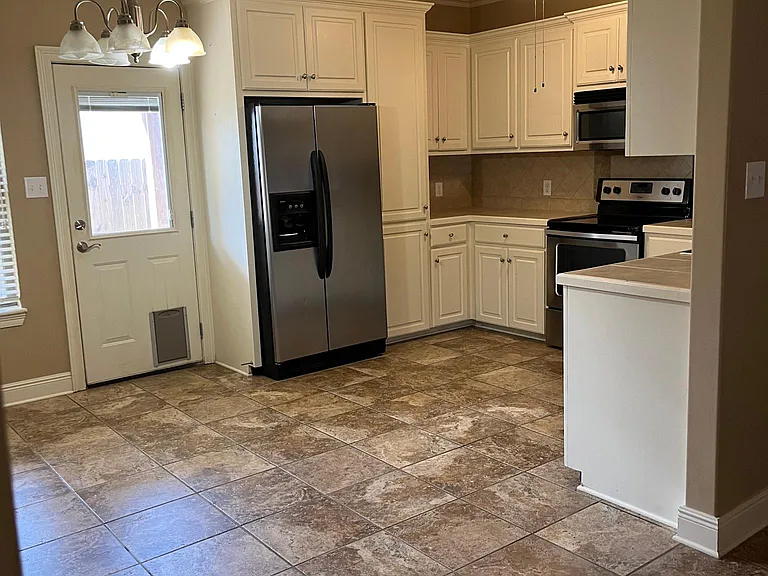 6157 Rachelle Dr — Photo 11