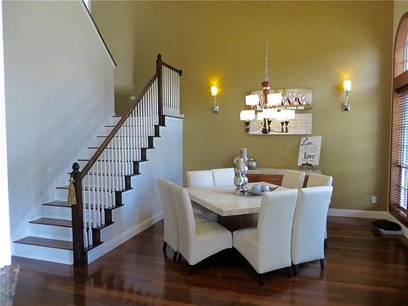 2nd image of 3612 Carmel Mountain Dr