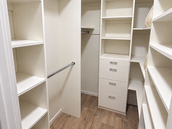 4th image of 309 Mount Pleasant Ave Floor 2