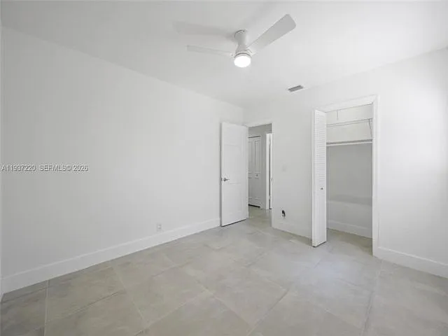 5300 SW 162nd Ave — Photo 8