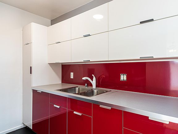 4th image of 3444 Vinton Ave #2