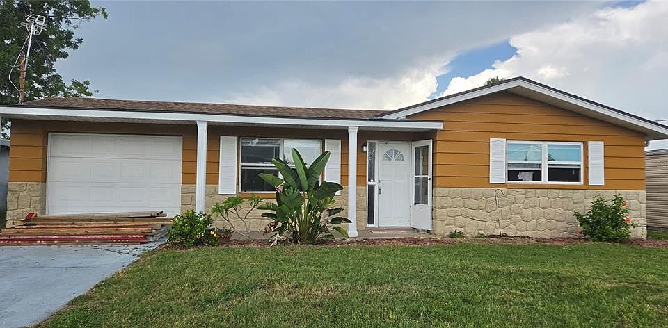 1st image of 13324 Carol Dr