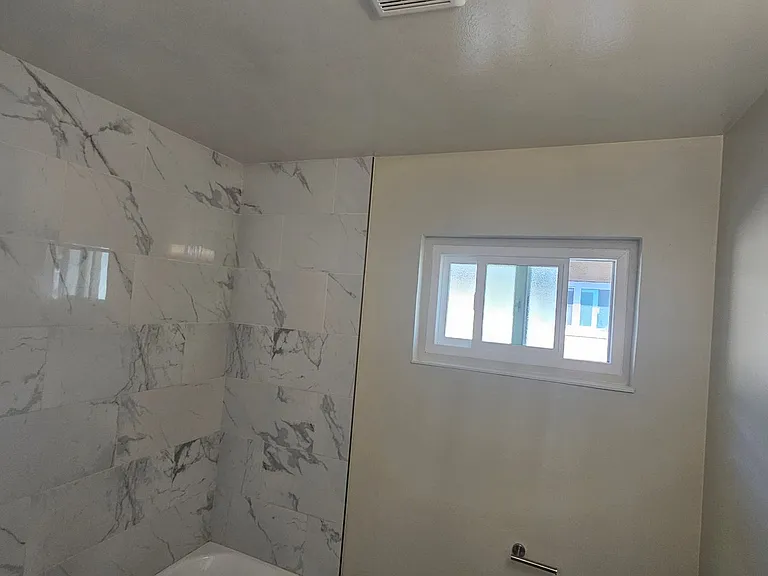 3381 Monroe St — Photo 16
